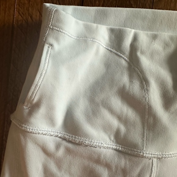 Lululemon Align high rise 25’’ size 2. - Picture 3 of 7